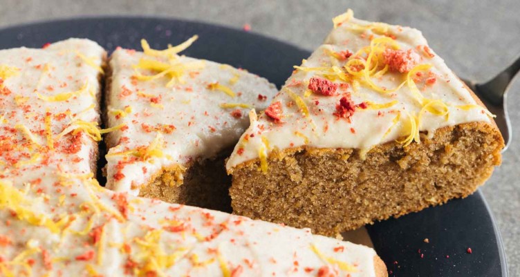 Gingerbread Cake With Cashew Icing