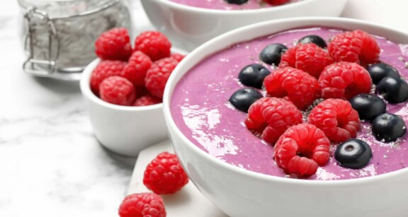 Cauliflower smoothie bowls topped with berries