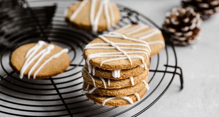 Keto Paleo Gingerbread Cookies